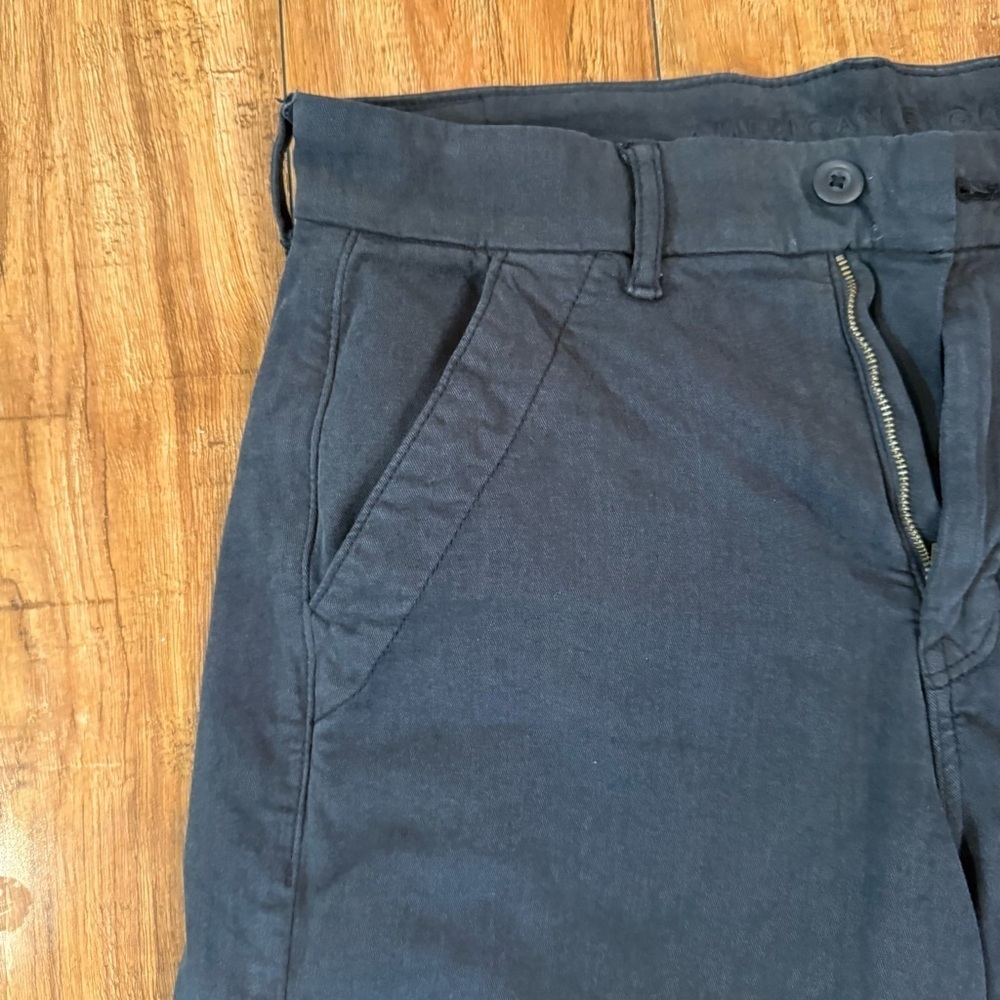 American Eagle Women’s Black Dark Gray Wide Leg High Waist Chinos Slacks Size 8 - Picture 2 of 11